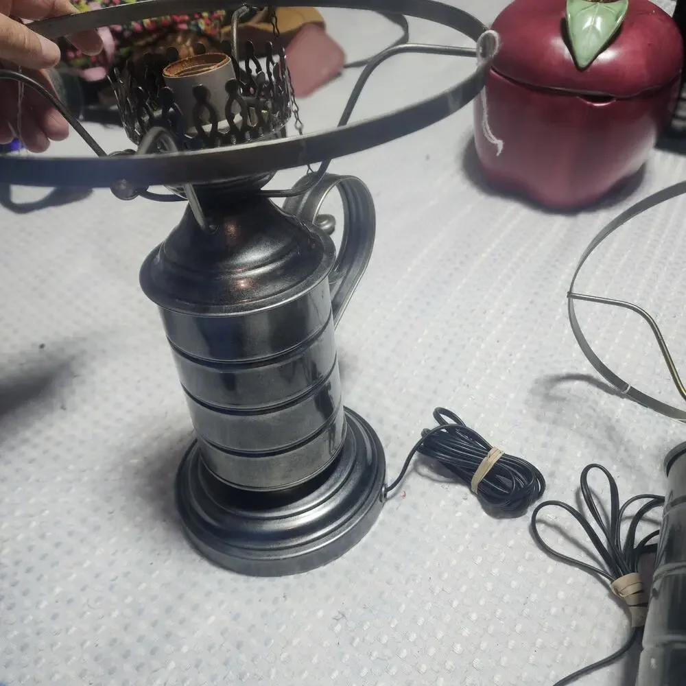 VINTAGE PEWTER COLOR EUC ELECTRIC LAMPS HURRICANE LAMPS SET OF 2 NO GLOBES